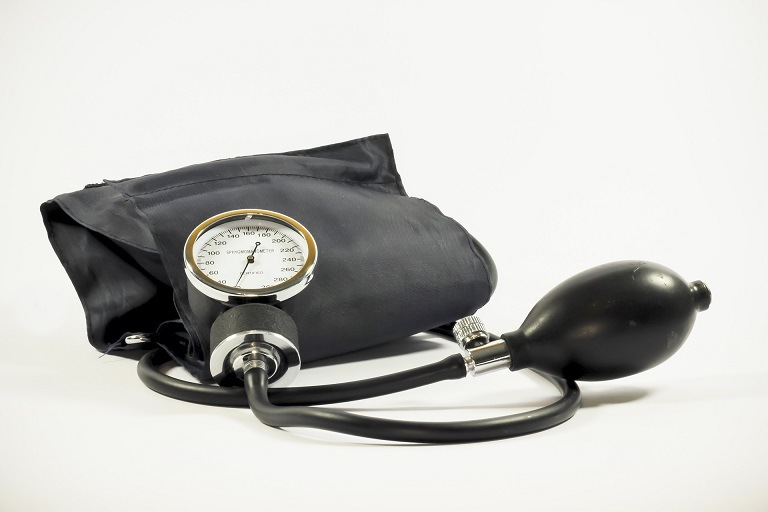 blood-pressure-gauge