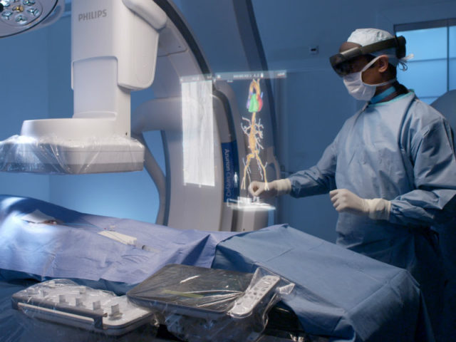 Augmented reality surgical technology unveiled by Philips and Microsoft ...
