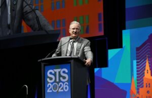 Off-pump CABG, in experienced hands, reduces perioperative complications with similar long-term survival